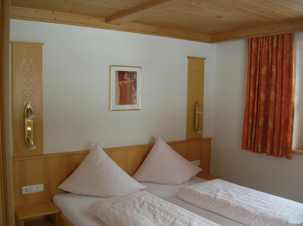 Apartmán Haus Untergand Sankt Anton am Arlberg Pokoj fotografie
